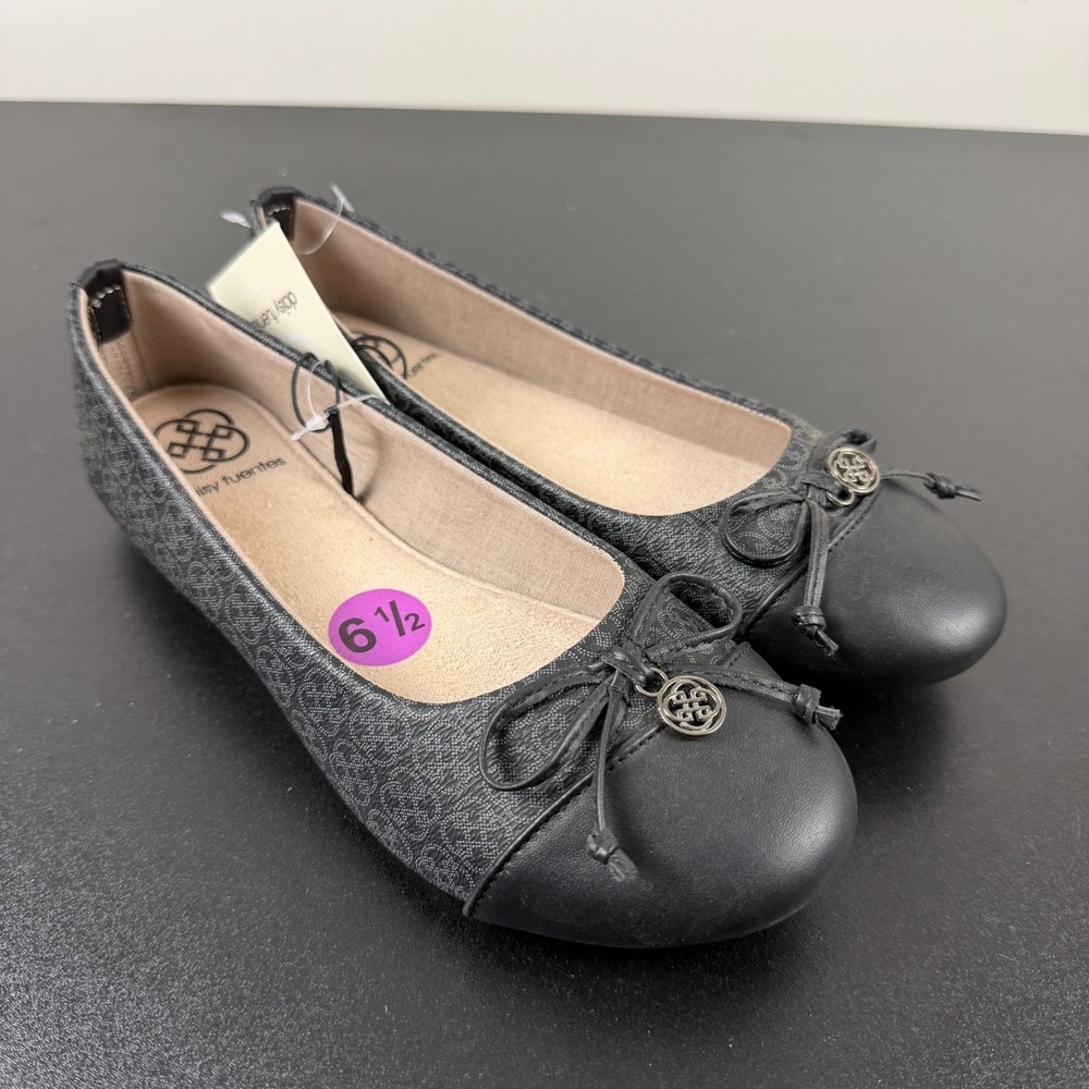 Daisy Fuentes Ballet Flats Women 6.5M Black Monogram Logo Leather Slip On Career